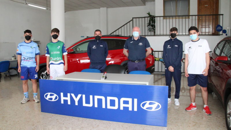 El equipo Cadete visita las instalaciones de su patrocinador Talleres Aguilera Hyundai