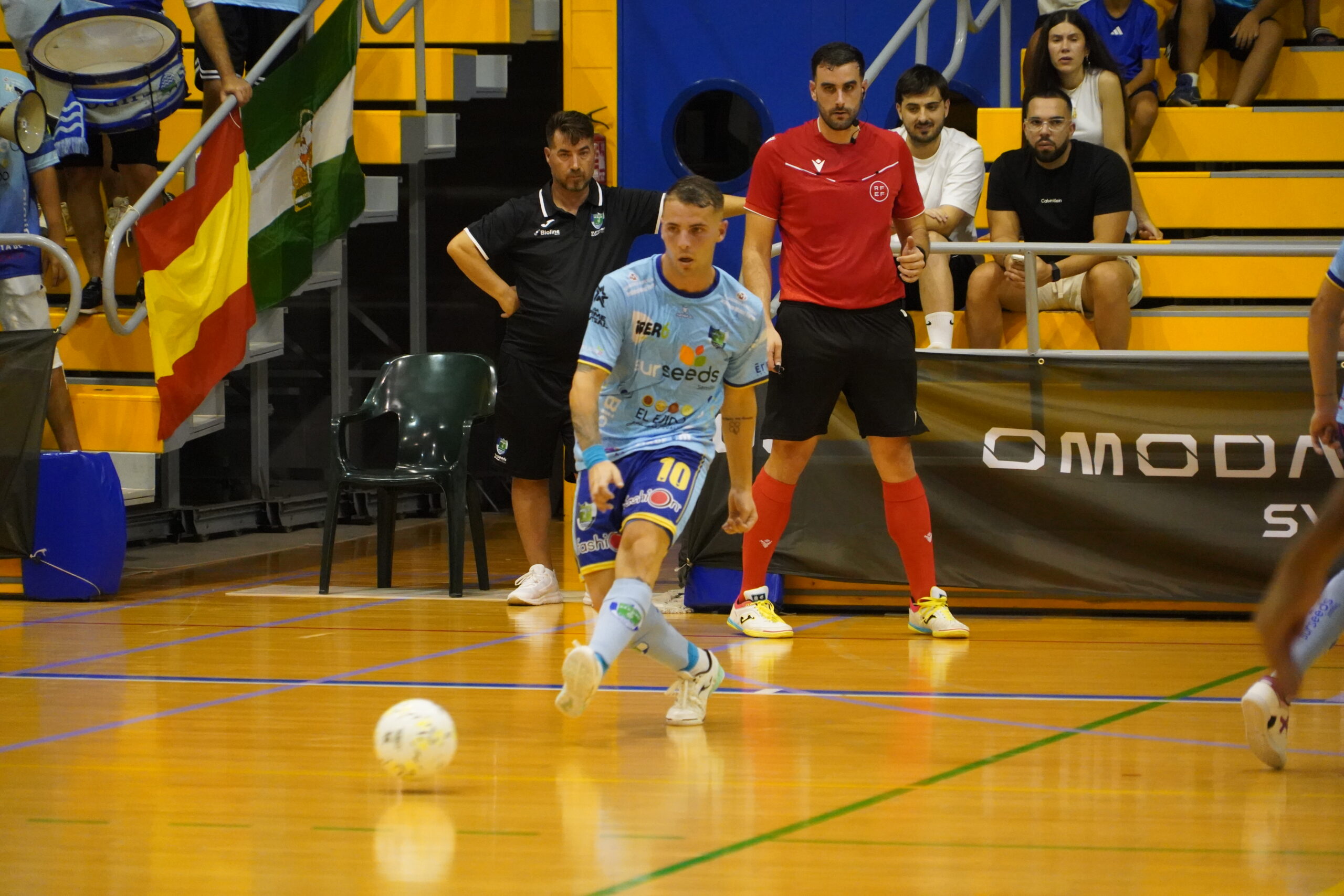Sur Seeds El Ejido Futsal firma una gran segunda mitad ante Viña Albali Valdepeñas y continúa invicto en la pretemporada (6-1)