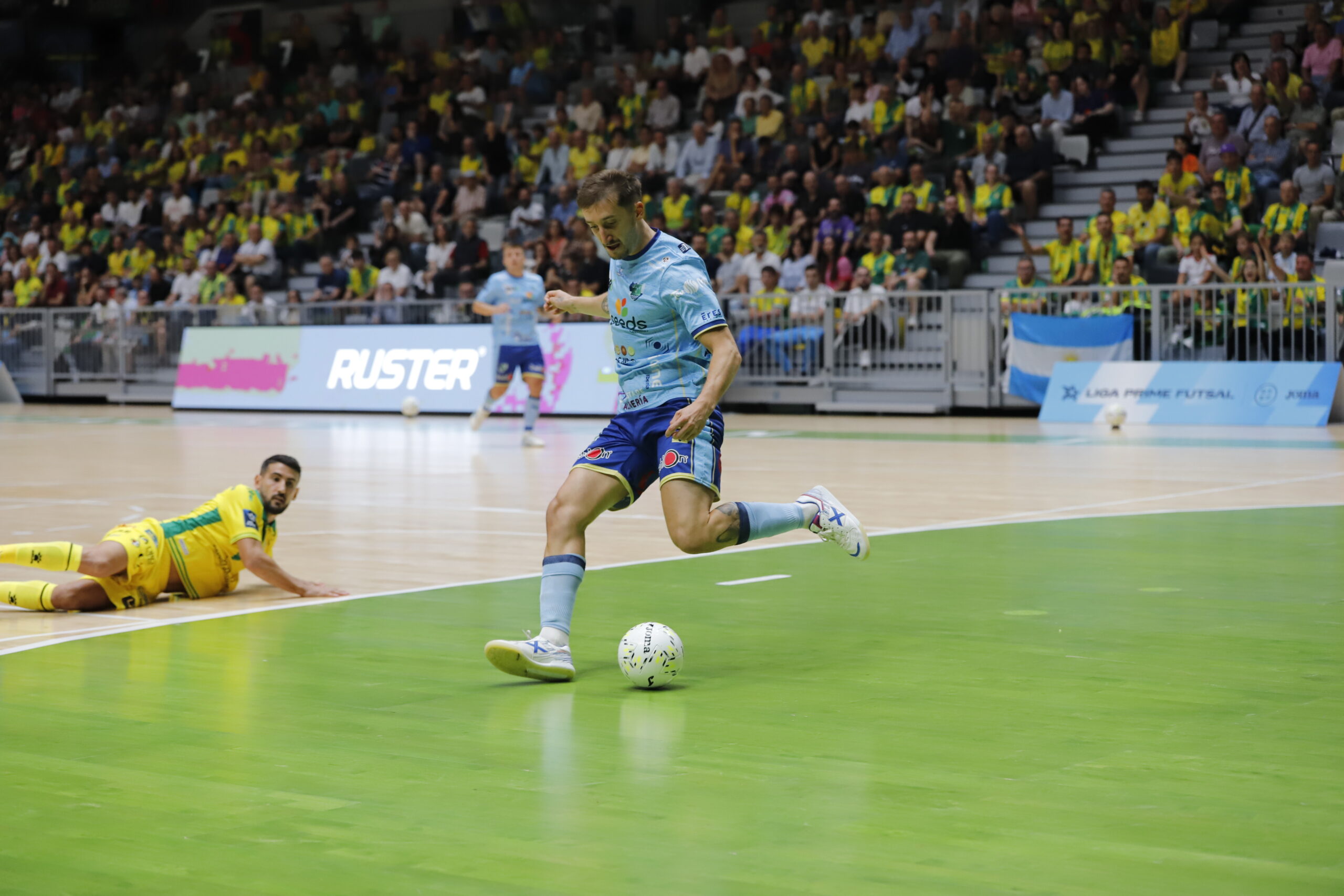 Sur Seeds El Ejido Futsal cae con honores en la pista del líder  Jaén Paraíso Interior FS (3-2)